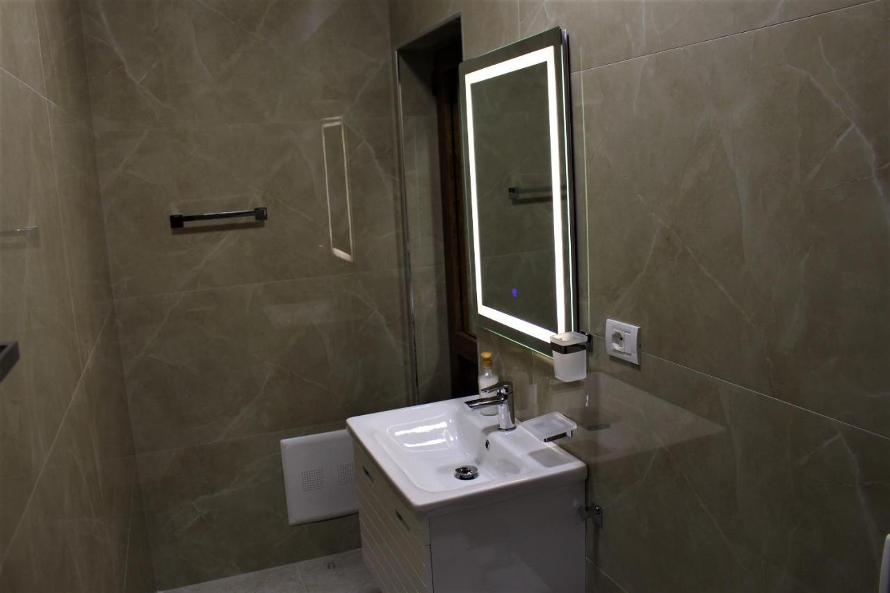 Hotel Vila Maledhi Berat Ngoại thất bức ảnh