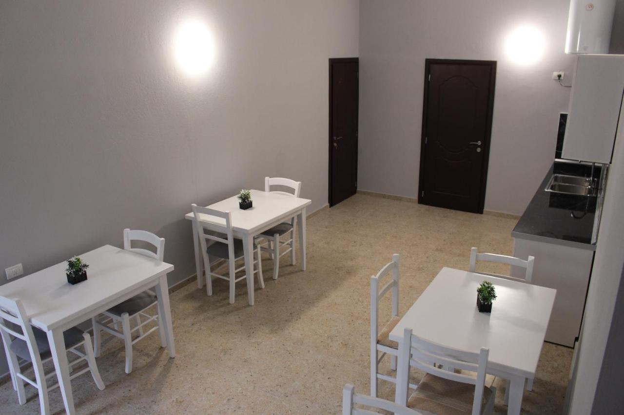 Hotel Vila Maledhi Berat Ngoại thất bức ảnh
