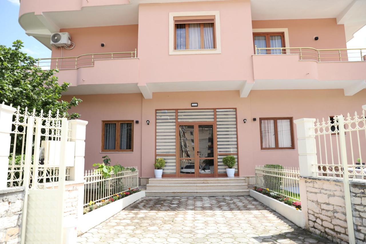 Hotel Vila Maledhi Berat Ngoại thất bức ảnh