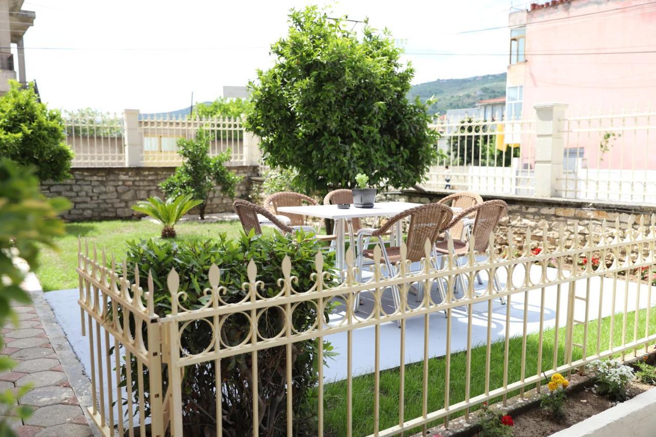 Hotel Vila Maledhi Berat Ngoại thất bức ảnh